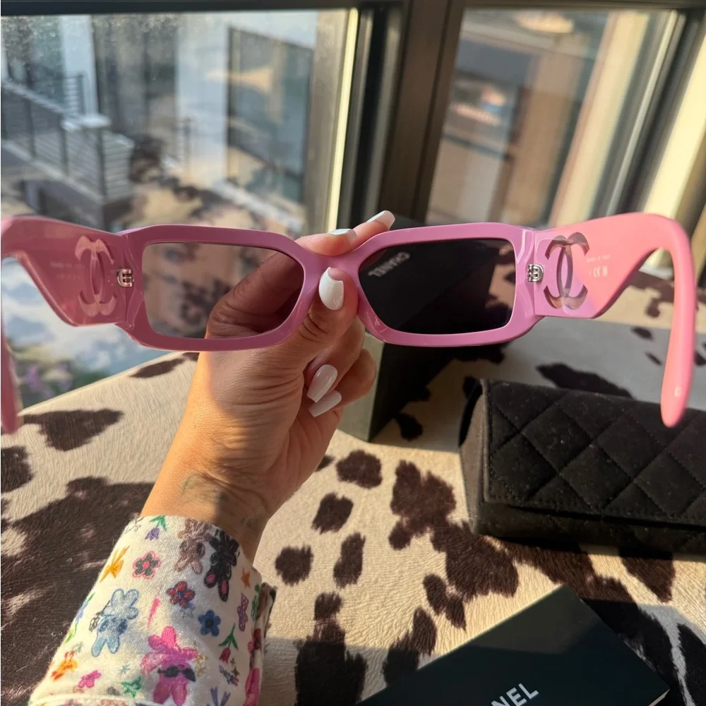 CHANEL Pink Rectangular Sunglasses with CC Cutout Temples - Picture 6 of 13